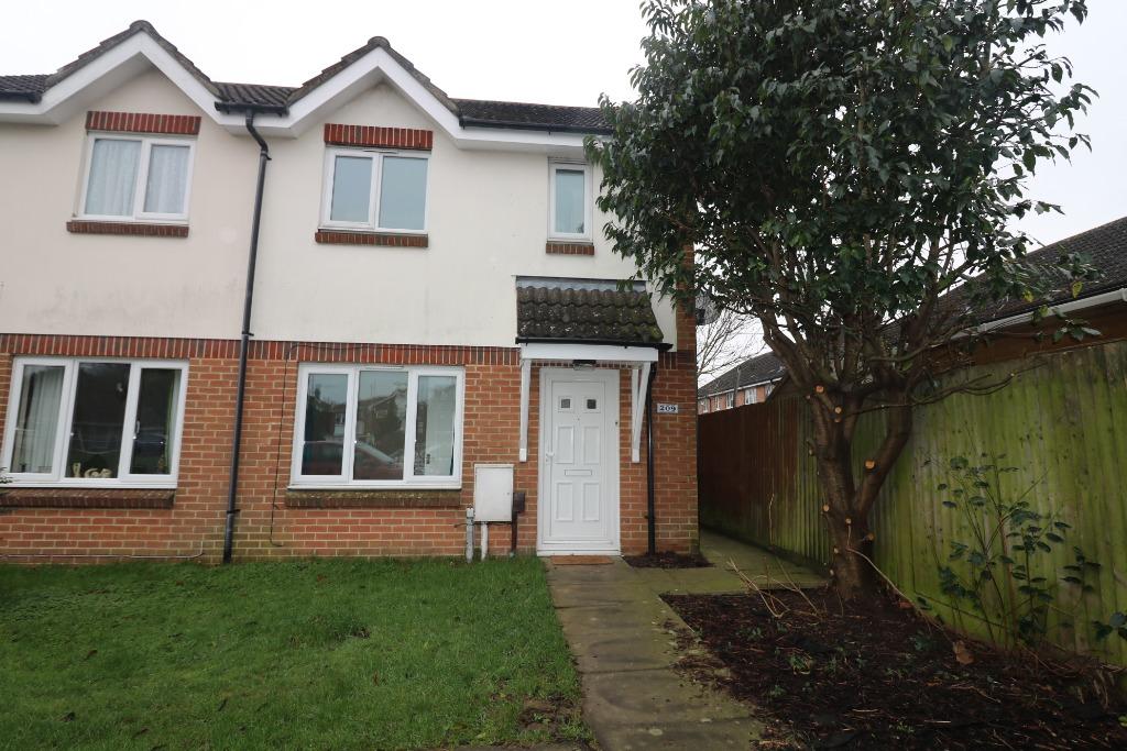 Quantock Drive, Ashford, TN24 2 bed semidetached house £1,250 pcm (£288 pw)