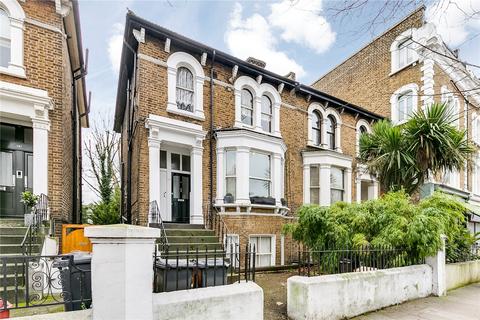 undefined, Chiswick High Road, Chiswick, London