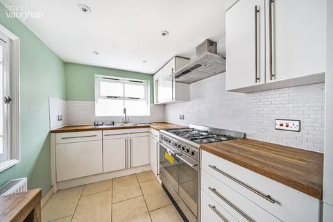 4 bedroom terraced house to rent, Lower Market Street, Hove, East Sussex, BN3