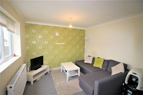 3 bedroom terraced house to rent, Mason Avenue, Swallownest, Sheffield, S26 3UF