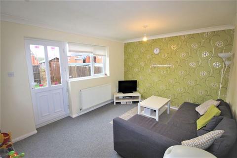 3 bedroom terraced house to rent, Mason Avenue, Swallownest, Sheffield, S26 3UF