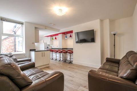 6 bedroom maisonette to rent - Tavistock Road, Jesmond - 6 bedrooms - 120pppw