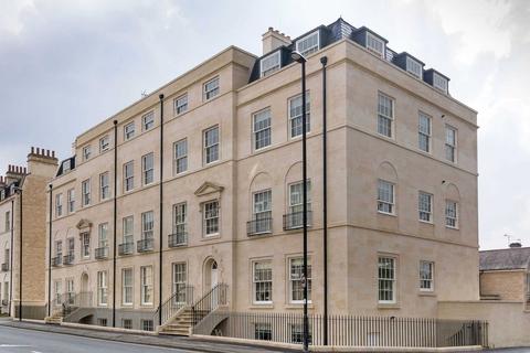 2 bedroom apartment to rent, Holburne Place