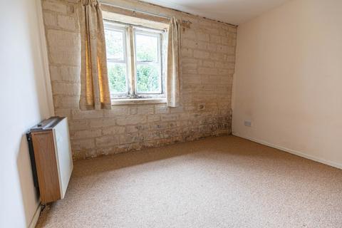 undefined, Stone Manor, Stroud
