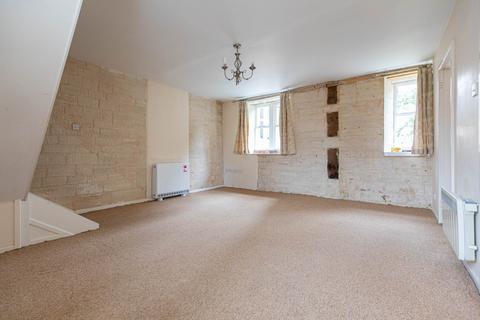 2 bedroom flat to rent, Stone Manor, Stroud