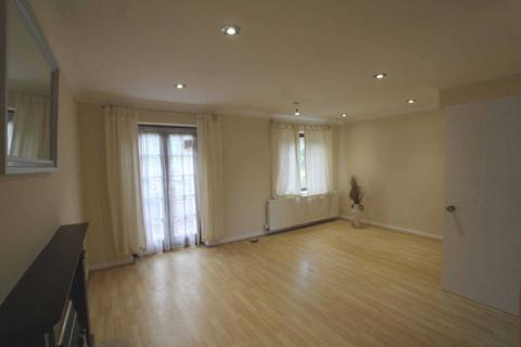 3 bedroom mews to rent, Cadogan Place, Upper Park Road