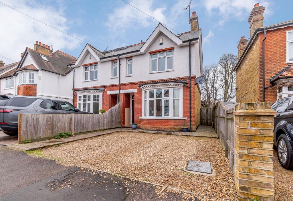 Kings Road, Walton On Thames, KT12 4 bed semidetached house £950,000