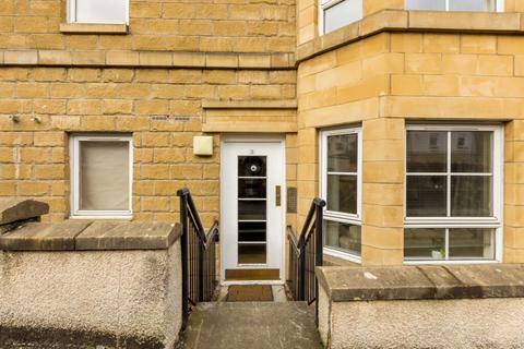 3/3 Dicksonfield, Leith, EH7 5ND