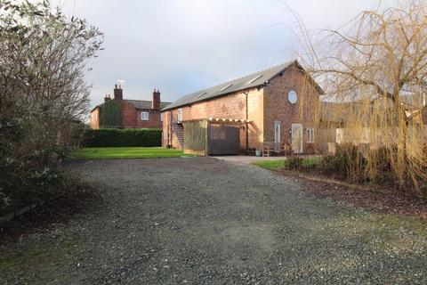 4 bedroom barn conversion to rent, Bougheys Barn, Welshampton