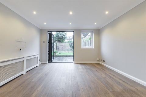 3 bedroom end of terrace house to rent, Putney Bridge Road, London