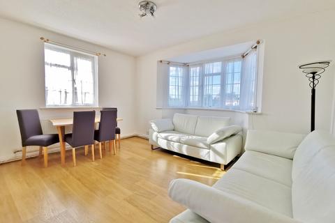 2 bedroom flat to rent, Finchley Court, Finchley Central N3