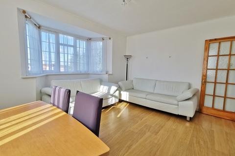 2 bedroom flat to rent, Finchley Court, Finchley Central N3