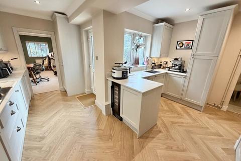 3 bedroom semi-detached house for sale, Kingsmead, Camberley GU16