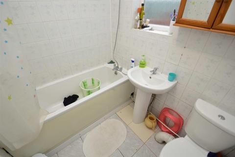 2a Toronto Road, Ilford, IG1 4RB