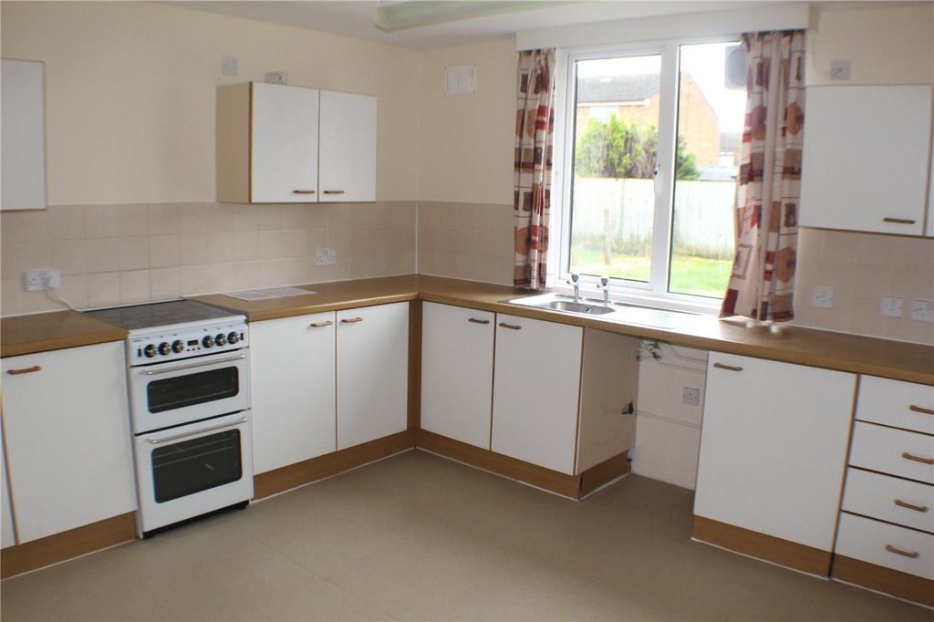 Brickley Lane, Devizes, Wiltshire, SN10 3 bed semidetached house £