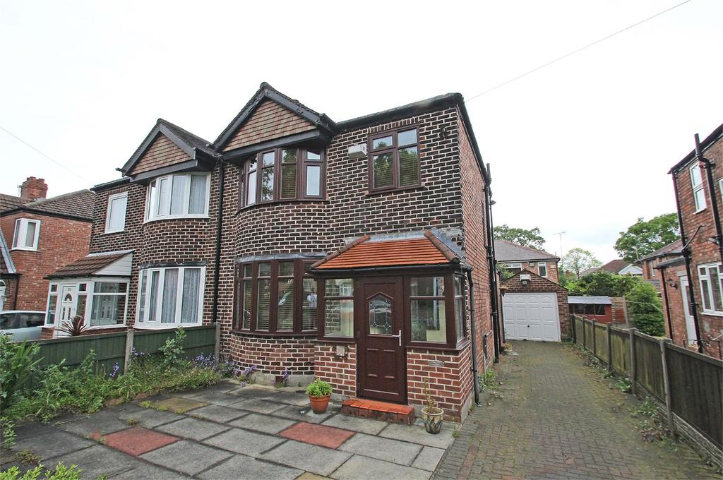 Barton Road, Stretford, Manchester, M32 3 bed semidetached house to
