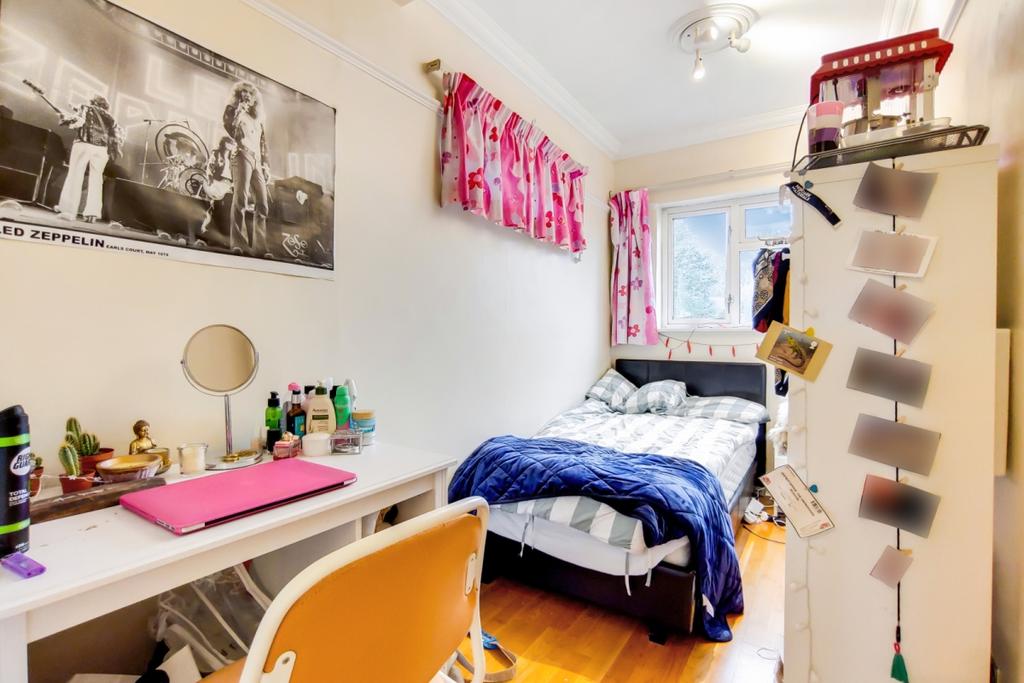 13 Bedroom 3-1