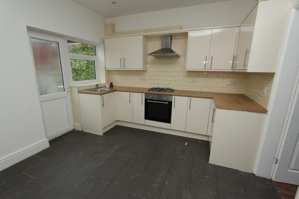 Kitchen 3