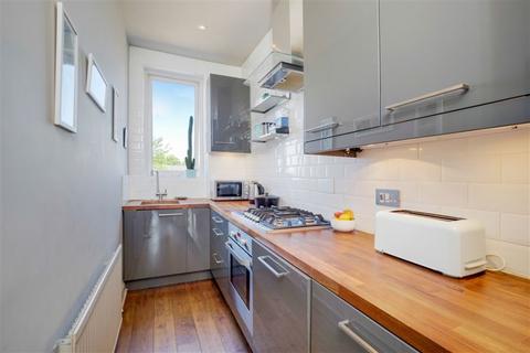 1 bedroom flat to rent, North Villas, Camden, London, NW1