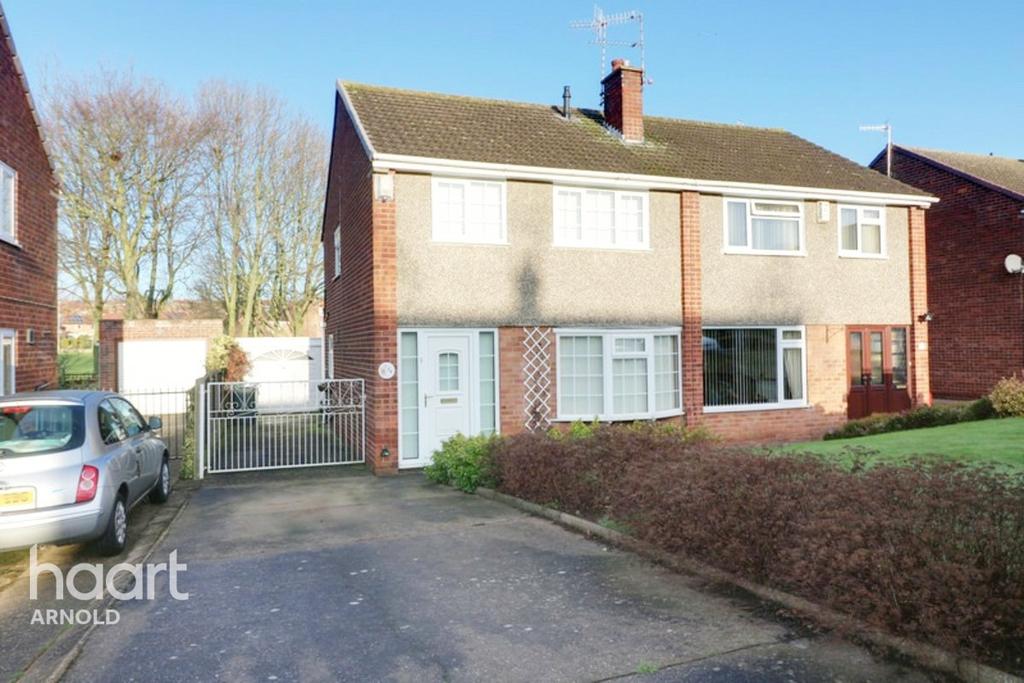 Harwood Close, Arnold 3 bed semidetached house £210,000