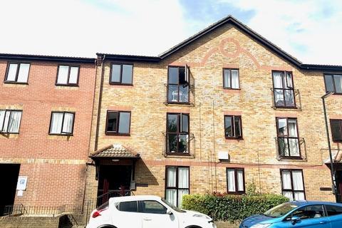 1 bedroom apartment to rent, BANISTER PARK, SO15
