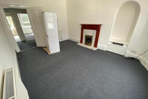 2 bedroom flat to rent, Torrisdale Street, Glasgow G42