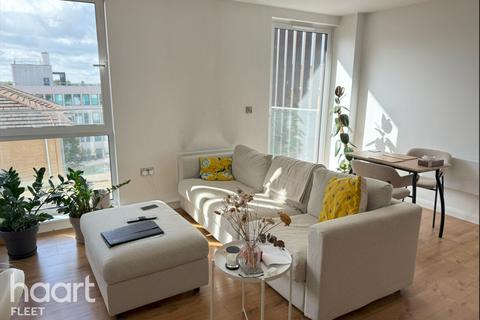 Farnborough Road, Farnborough