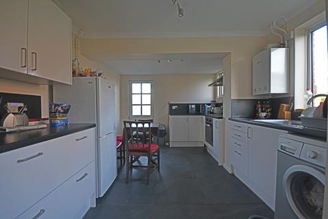 3 bedroom semi-detached house to rent - Buckenhoe Road, Saffron Walden