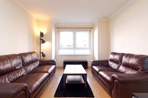 2 bedroom apartment to rent, Finlay Drive, Dennistoun, Glasgow