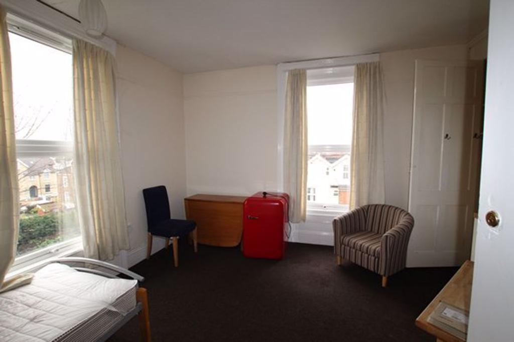 Cambridge Street, Norwich 2 bed apartment £750 pcm (£173 pw)