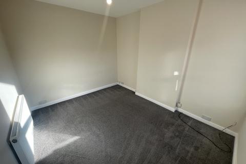 2 bedroom apartment to rent, WOLLASTON - King Street