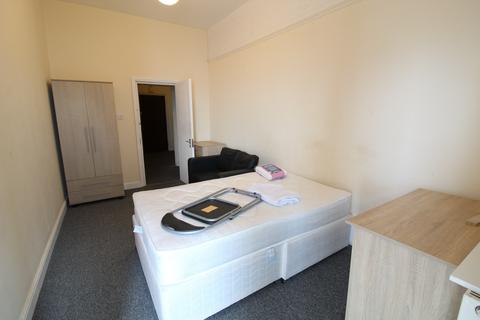 5 bedroom flat to rent, Kings Road