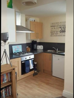 2 bedroom flat to rent, 18-20 Penrhyn Road, Colwyn Bay LL29