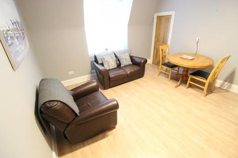 1 bedroom flat to rent - Merkland Road East, Top Floor, AB24