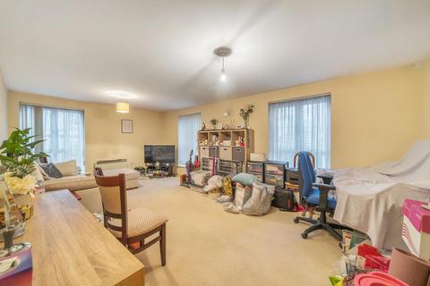 1 bedroom apartment to rent, Katherine Court,  Knaphill,  GU21