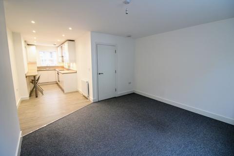 2 bedroom flat to rent, Sandgate High Street, Sandgate, CT20