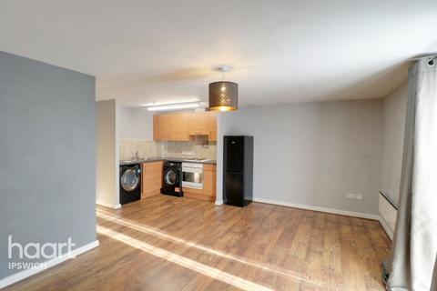 2 bedroom flat for sale, Bramford Road, Ipswich
