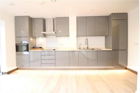 2 bedroom flat to rent, Langley Square, DA1