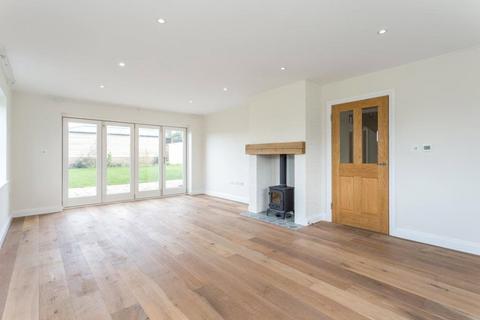 3 bedroom detached house to rent, Beechurst Barns, Caddington Common, Markyate, St. Albans, AL3