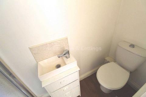 1 bedroom in a house share to rent, High Street, Lincoln