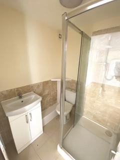 Studio to rent, Eastney Road, Southsea