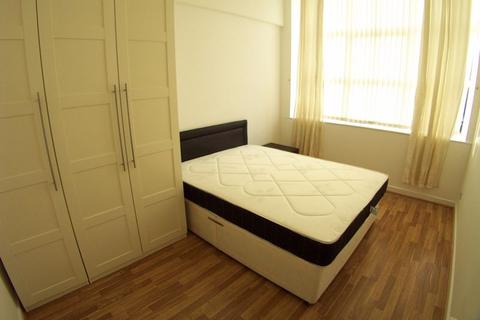 1 bedroom apartment to rent, Dene House Court, Leeds