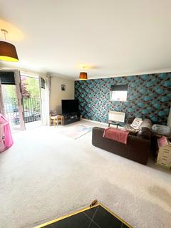 2 bedroom flat for sale, Aragon Court, Stainbeck Lane, Leeds, LS7
