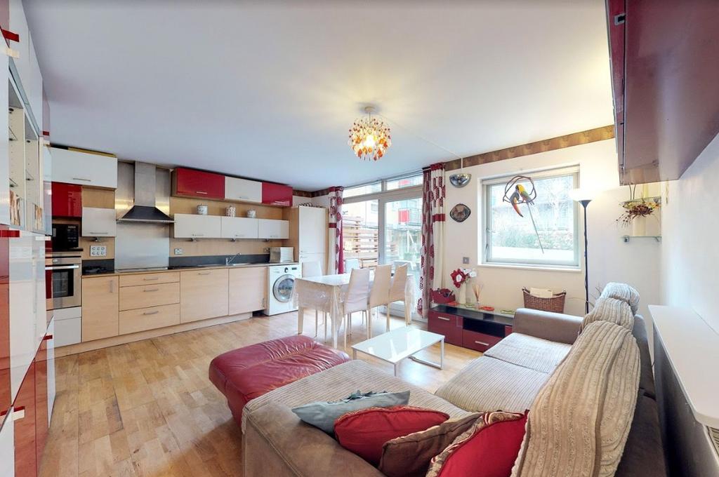 Kitchen/Reception