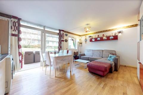 2 bedroom apartment to rent, Greenroof Way, London, SE10