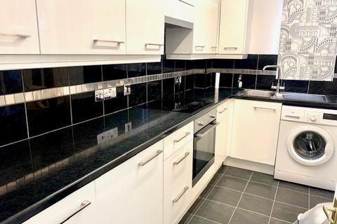 2 bedroom apartment to rent, OCEAN VILLAGE, SOUTHAMPTON