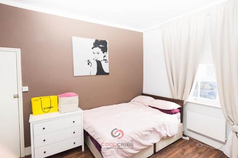Studio to rent, Star Street, Paddington, , London  W2