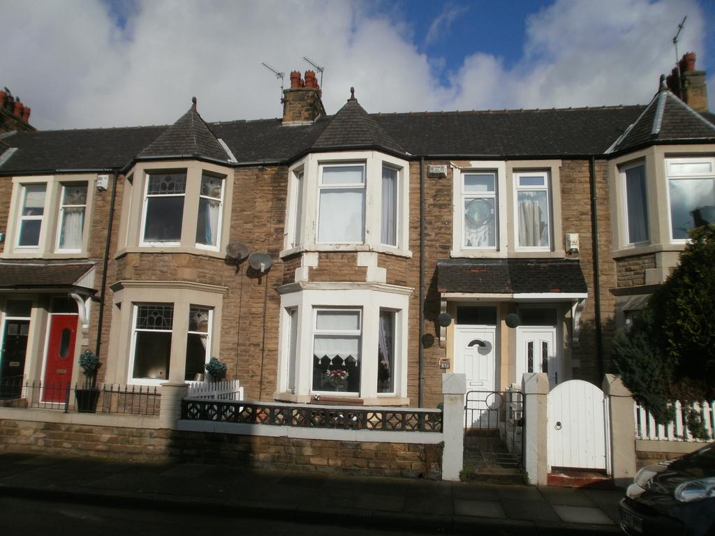 Lumley Road, Redcar TS10 3 bed terraced house for sale £120,000