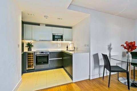 2 bedroom flat for sale, Kew Bridge Road, Brentford, Middlesex