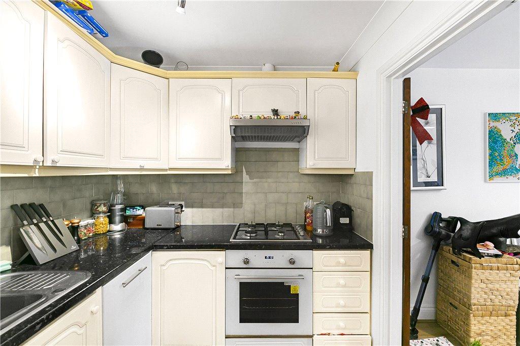 Apartment in Putney - View 4
